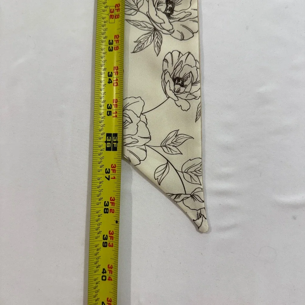 Fashion By Lucy Skinny Scarf Floral Print Tan Twilly Bag Accessory Women 38